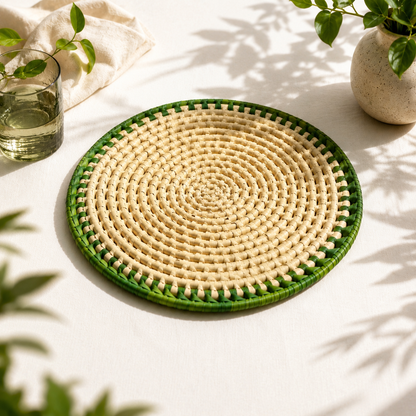 Thatch Placemats, green trim (set of 4)
